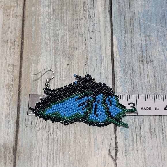 Handmade Buttlefly Wing Beaded Earrings. - Picture 4 of 6